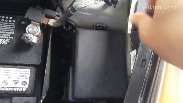 How To Change Front Turn Signal Light Bulb on KIA RIO - 2012 to 2018 смотреть онлайн