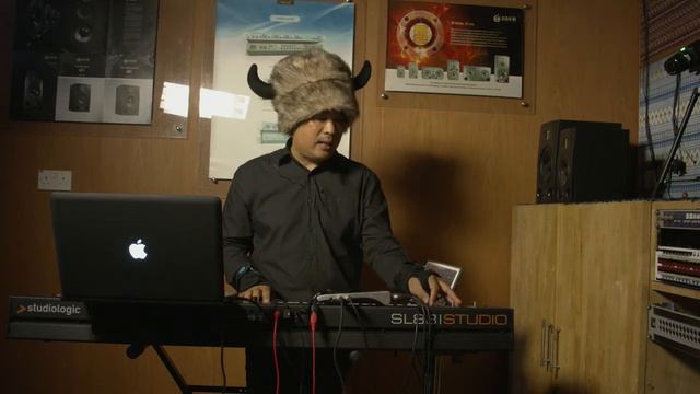 STUDIOLOGIC SL 88 STUDIO PERFORMANCE смотреть онлайн