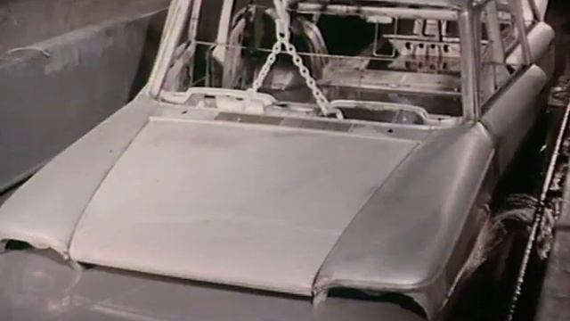 Har ni jämfört med Fiat Juventus? Svensk reklamfilm för Fiat 1500 смотреть онлайн