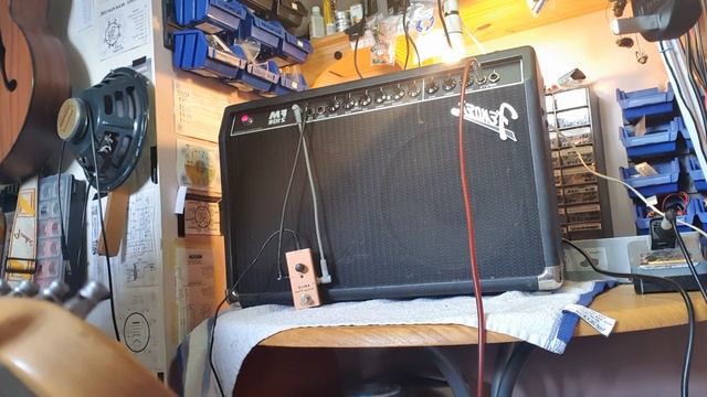 Fender FM210R functional test with guitar after repair. смотреть онлайн