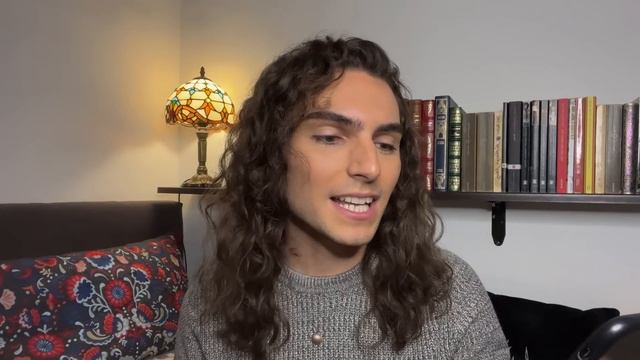 English Teacher REACTS to your pronunciation смотреть онлайн