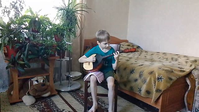 Я играю на домре "Кузнечика" смотреть онлайн