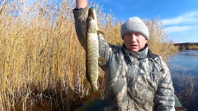 Ловим щуку на бутылку смотреть онлайн