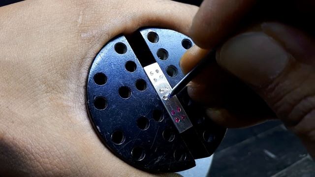 Custom jewelry - Diamond nose stud making смотреть онлайн