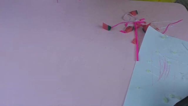 Букет из игрушек и киндеров своими руками / ОЧЕНЬ ЛЕГКО / Букет из киндер сюрпризов смотреть онлайн