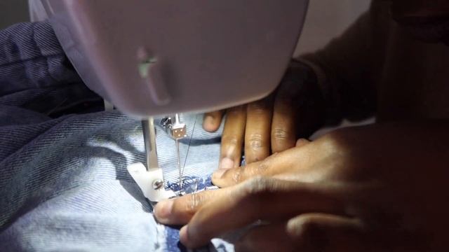 DIY CUSTOM STACKED JEANS for $5 | Denim patchwork tutorial | iamEgypt смотреть онлайн