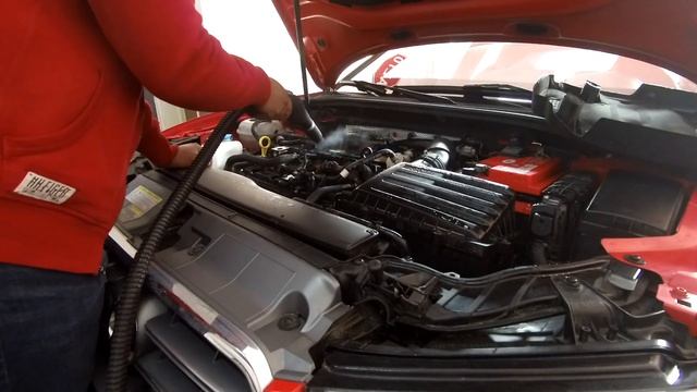 DRS Clean and Detail Audi S3 8v Engine смотреть онлайн