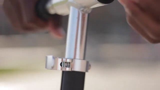 Razor A5 Air Peso Ligero, Portable Scooter, Edades 8 o más, 100 kg Peso Max del Usuario, Negro смотреть онлайн