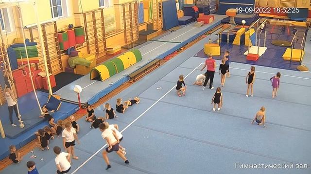 Я сам,Взлет,Мечта,Пчелки,Солнечные зайчики, Я все могу,,Звездочки,Супермены,Растяжка смотреть онлайн