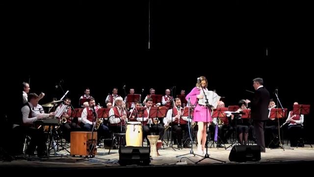 12 Sanny play - Мария Селезнева и Концертный оркестр г Абакана дирижер Андрей Штарк смотреть онлайн