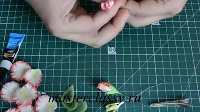 Видео урок по лепке из холодного фарфора. Цветок эустома смотреть онлайн