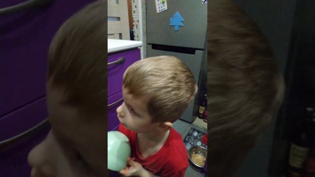 Кому душно? Поет Кирилл Китаев. Январь 2021 смотреть онлайн