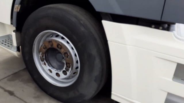 smz.be Daf 106 XF 460 intarder 592'km stock 30009498 смотреть онлайн