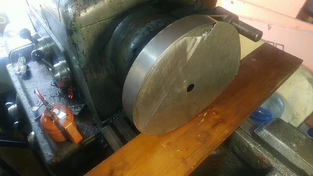 Сядет ли плашайба на шпиндель? Токарный станок 1616. Отрезание на ленточнопильном. смотреть онлайн