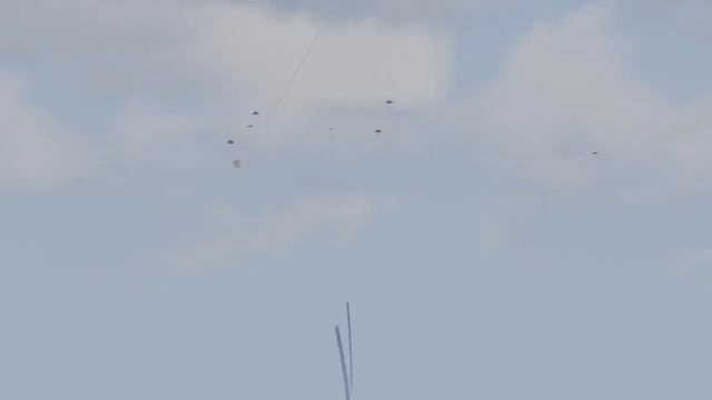 The Gaza war is over! Yemeni Houthi missile shoots down Israeli prime minister's plane смотреть онлайн