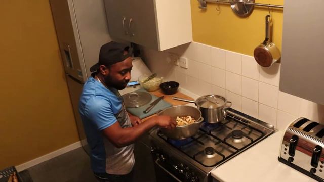From my Kitchen cooking up some Steam Veg and Mashed смотреть онлайн