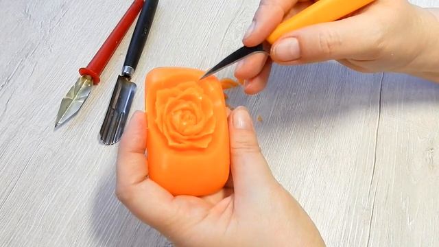 Вырезала РОЗУ на мыле присоединяйтесь КАРВИНГ НА МЫЛЕ soap carving смотреть онлайн