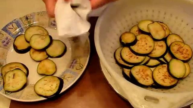 Греческая мусака с йогуртовой заливкой смотреть онлайн