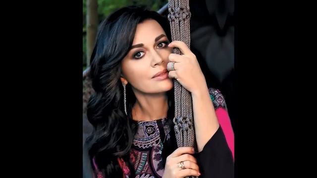 «Она просто лежит, умирает»: пациентка частной клиники, в которой лечат Анастасию Заворотнюк смотреть онлайн