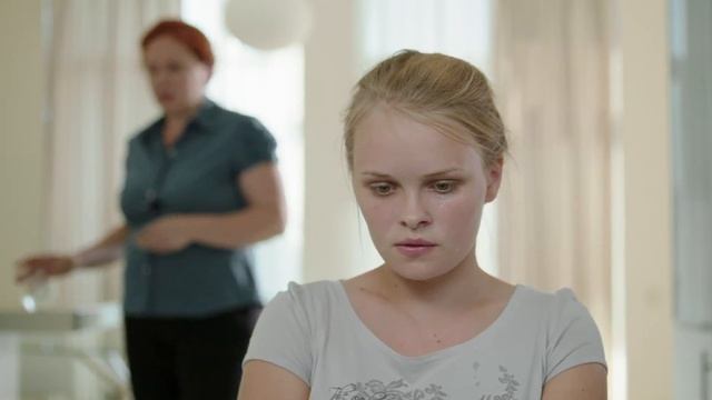 DIALOG_S_MAMOJ_LONG смотреть онлайн