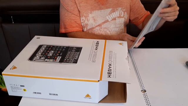 Behringer XENYX QX1002USB (with USB) Mixer for electric-acoustic guitar, microphone смотреть онлайн