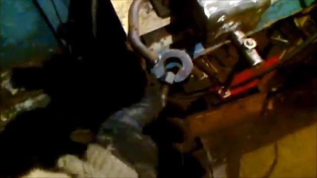 Режем резьбу не снимая вала.mp4 смотреть онлайн