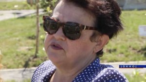 В сквере «Семьи, любви и верности» цветут ромашки