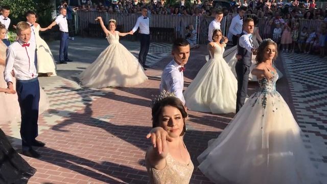 Випускний вальс 2019 Ганичівська ЗОШ смотреть онлайн