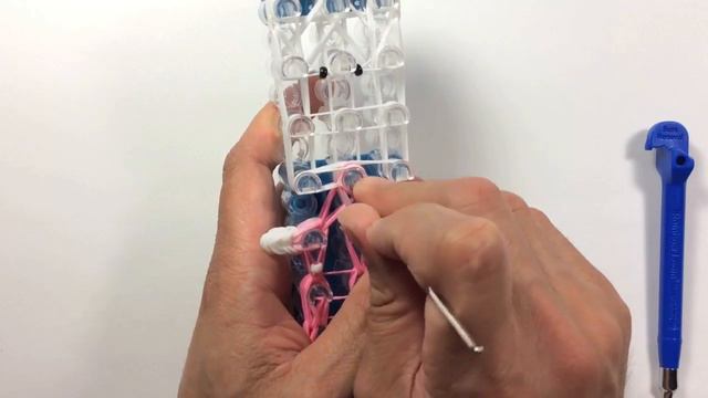 Rainbow Loom Sanrio Characters Series: Hello Kitty UPDATED (Single Loom) смотреть онлайн