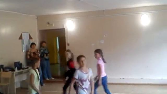 Танец "Озорные девченки" - открытие лагеря смотреть онлайн