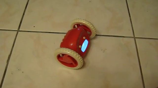 跑跑鬧鐘Clocky...Clumsy runner (1) смотреть онлайн