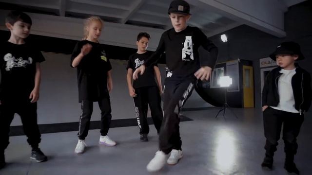 Клип "make a break" Breaking смотреть онлайн