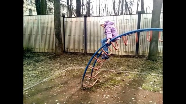 ВОКРУГ МОЕГО ДЕТСКОГО САДА / ПРИНЦЕССА МИЛАНА ЮТУБ КАНАЛ YouTube Видео обзор PRINCESS MILANA САДИК смотреть онлайн