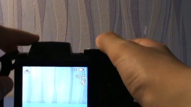 обзор на фотоапарат  Samsung WB100