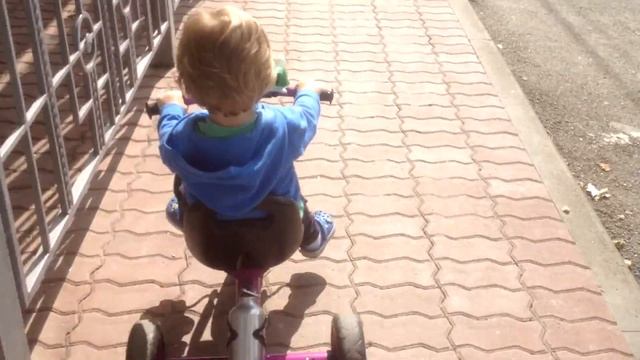 Трехколесный велосипед катание на нем обзор