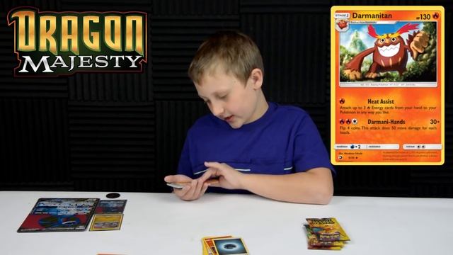 *NEW* Pokemon TCG - Dragon Majesty Salamence GX Collection Box!! смотреть онлайн