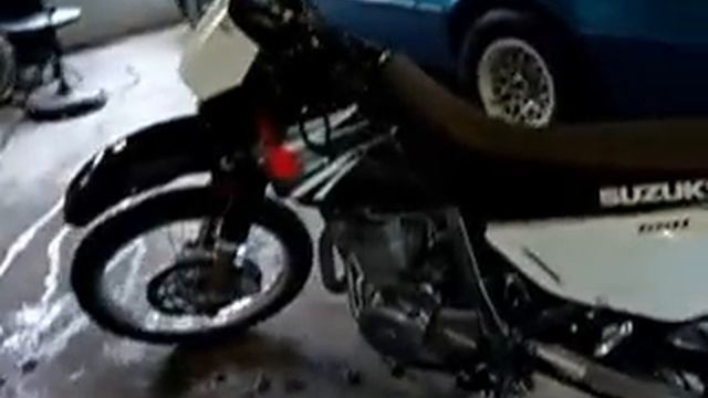 Suzuki DR 650 Overview смотреть онлайн