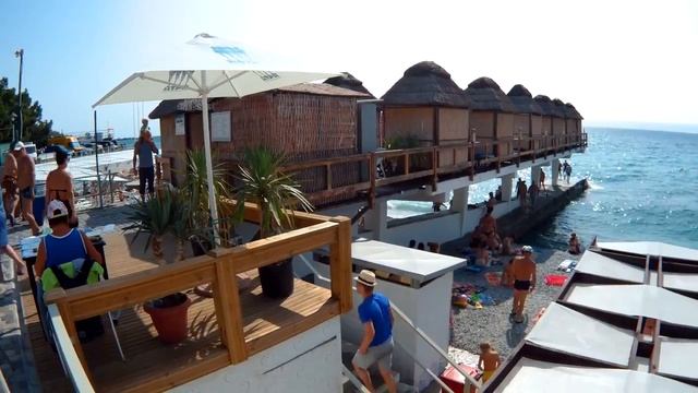 Ялта.Массандровский пляж.САМЫЙ ЛУЧШИЙ ПЛЯЖ В КРЫМУ.КАК ТУТ КРУТО ПО СРАВНЕНИЮ С ДРУГИМИ ПЛЯЖАМИ. смотреть онлайн