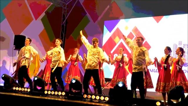 Хореографический ансамбль КУДРИНКА Русский танец смотреть онлайн