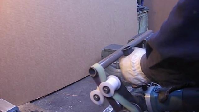 Приспособление для болгарки для зачистки труб от ржавчины смотреть онлайн