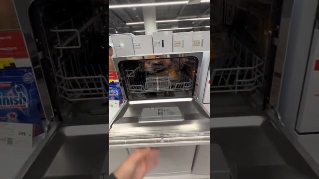 Экономит воду❓ #shortvideo #посудомоечнаямашина #посудомойка смотреть онлайн
