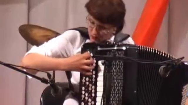 на Баяне !!!! смотреть онлайн