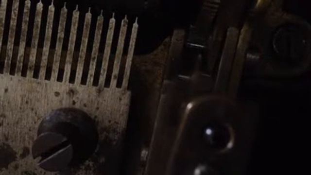 Ma petite Bretonne antique music box смотреть онлайн