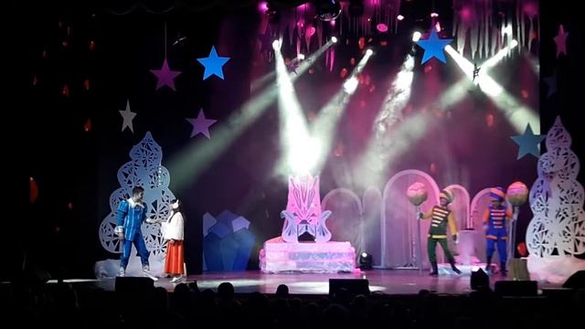 Принц и Маша.Новогоднее шоу смотреть онлайн