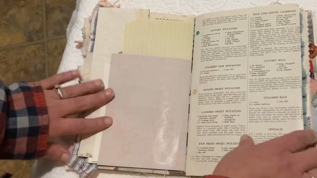 Junk Journal Flip Through of Aug 1943 Vintage Meal Planner Guide. смотреть онлайн