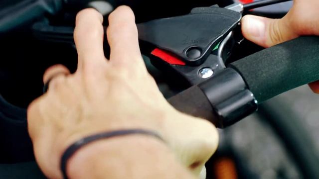 Chicco Tre Jogging Stroller смотреть онлайн