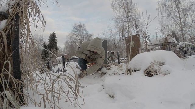 Семья обратилась с просьбой найти захоронение | Поиск | Щербинское ✞ Уборщик заброшенных могил ✞ смотреть онлайн