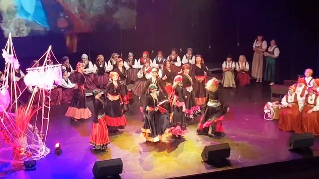 Танцевальный коллектив Елены Смирновой. Цыганский танец. Ventspils vainags 9.11.2019. смотреть онлайн