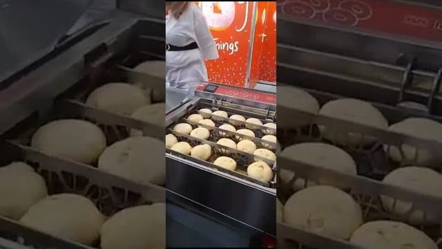 Tecnología de freidoras de donuts MATINA - Feria Tecnológica IBA Munich 2023 смотреть онлайн