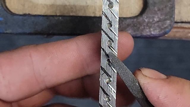 Decorative File work 2 - The Chain or Celtic Knot смотреть онлайн